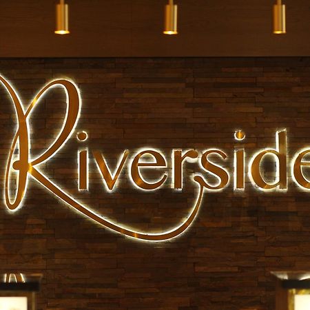 Riverside Lodge Hotel Irvine  Buitenkant foto